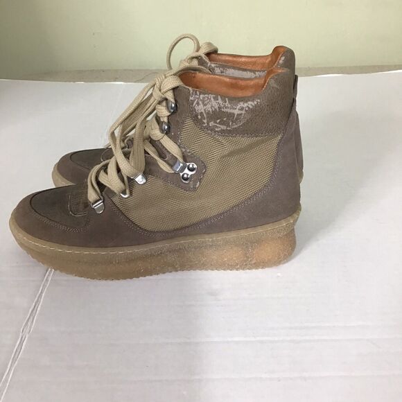 Renvy Women Lace Up Fashion Ankle Army Wedge boots with Jogger Sole Sz. 6.5 NIB - Picture 8 of 12